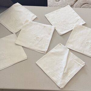 Set of Six  vintage White Embroidered Linen Cocktail Napkins